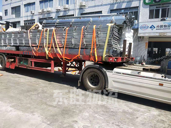 貨物物流到香港流程；發(fā)香港貨運公司，中港平板車運輸案例圖